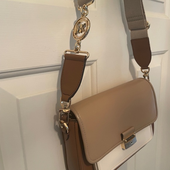 Michael Kors Brown and Cream Crossbody Bag - Picture 3 of 16